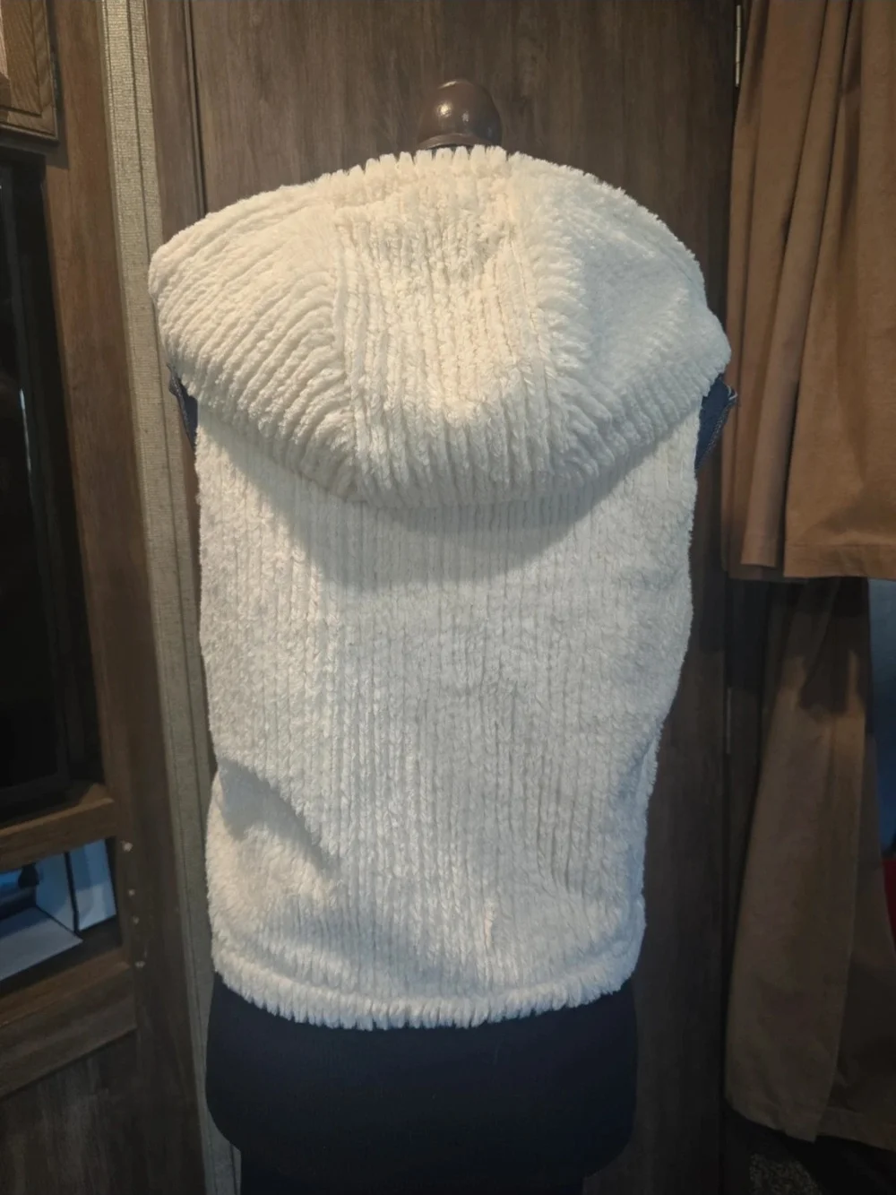 BKE Cream Hooded Quilted Vest
